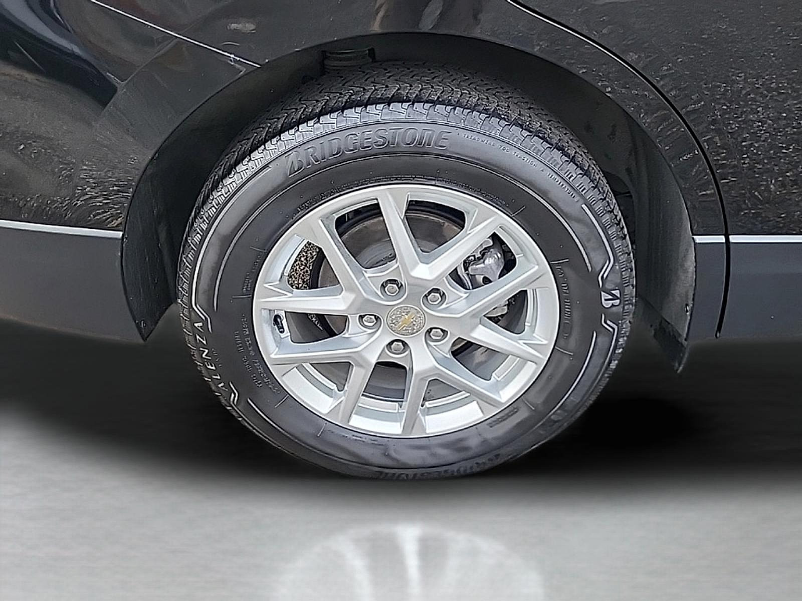 Used 2024 Chevrolet Equinox LT AWD/4WD image 9