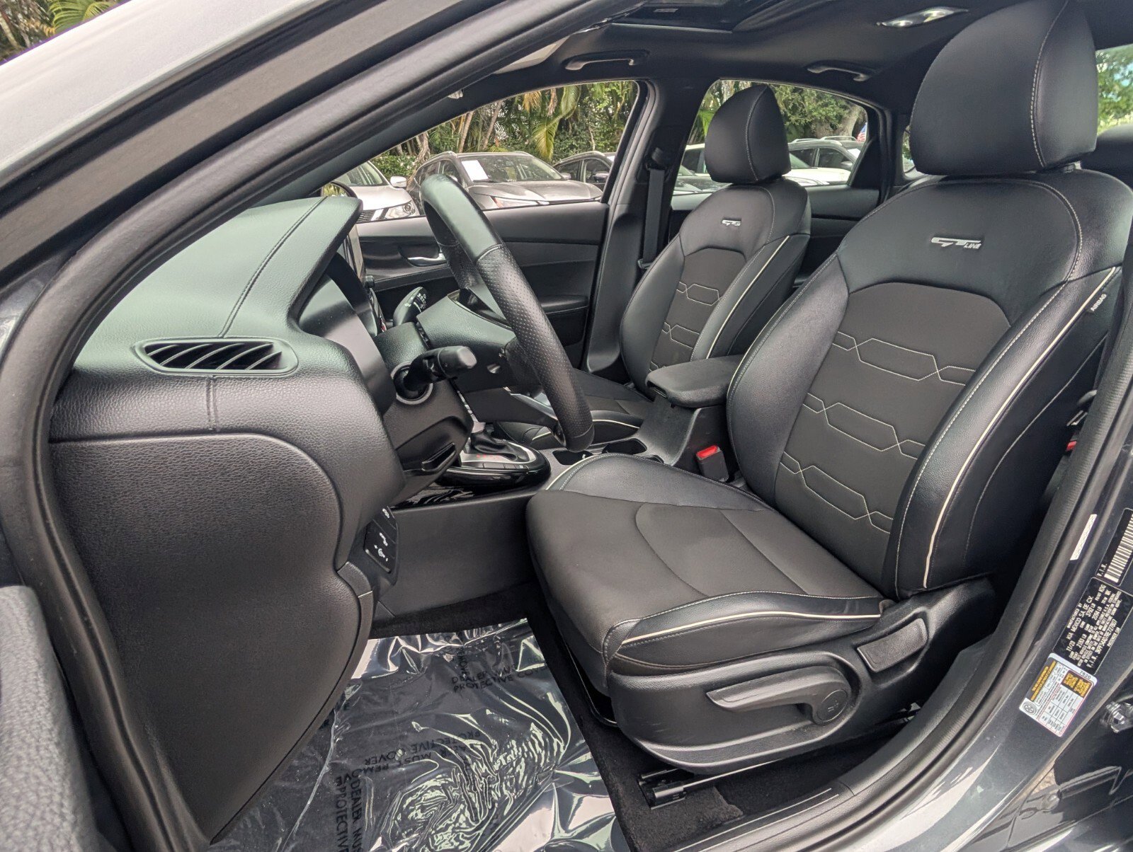 Used 2024 Kia Forte GT-Line w/ GT-Line Premium Package image 10