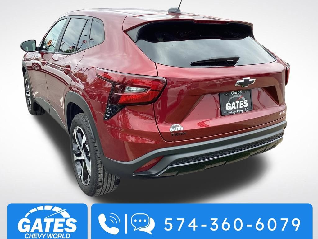 Used 2024 Chevrolet Trax RS FWD image 6