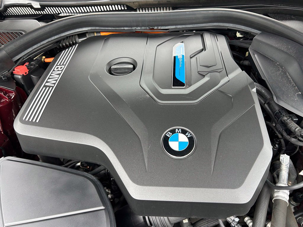 Used 2023 BMW 530e w/ M Sport Package RWD image 69