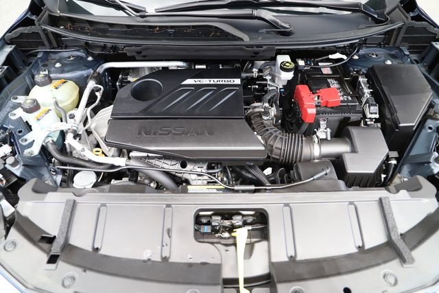 Used 2025 Nissan Rogue SV AWD/4WD image 3