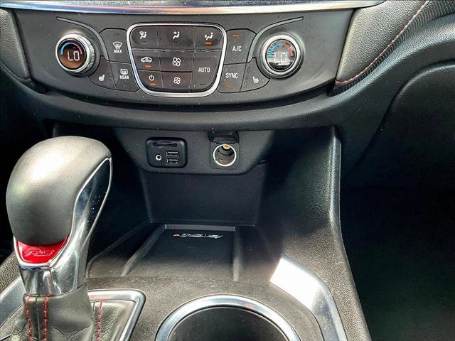 Certified 2023 Chevrolet Traverse RS FWD image 24