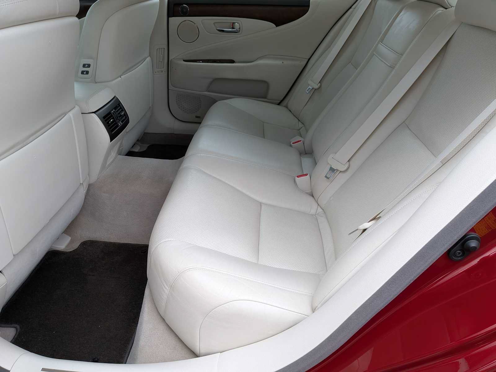 Used 2012 Lexus LS 460 AWD w/ Luxury Value Edition image 17