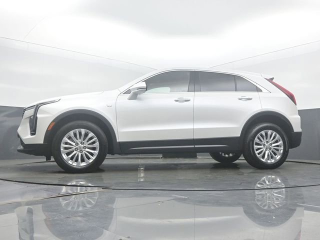 Used 2024 Cadillac XT4 Luxury w/ Cold Weather Package AWD/4WD image 61