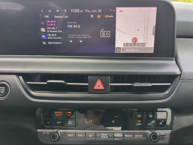 Used 2024 Kia Seltos EX FWD image 22