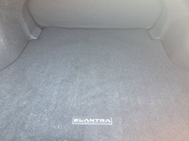 Certified 2025 Hyundai Elantra Sport w/ Cargo Package image 21