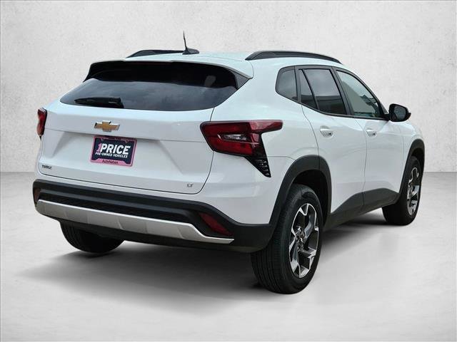 Used 2025 Chevrolet Trax LT FWD image 5
