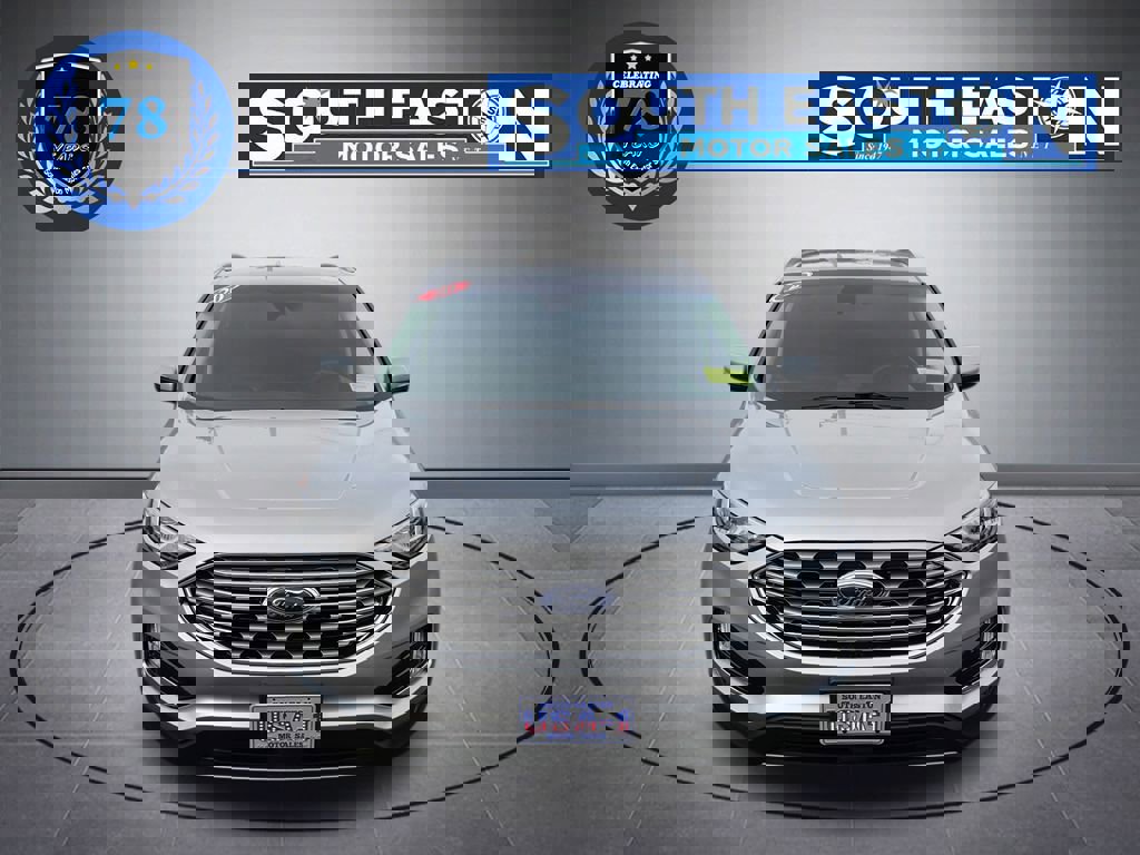 Used 2020 Ford Edge SEL w/ Convenience Package image 3