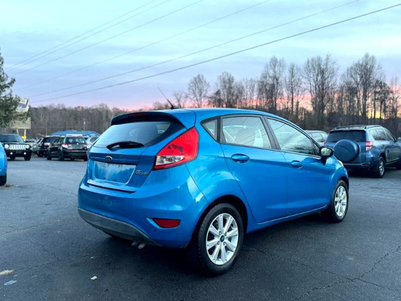 Used 2012 Ford Fiesta SE image 5