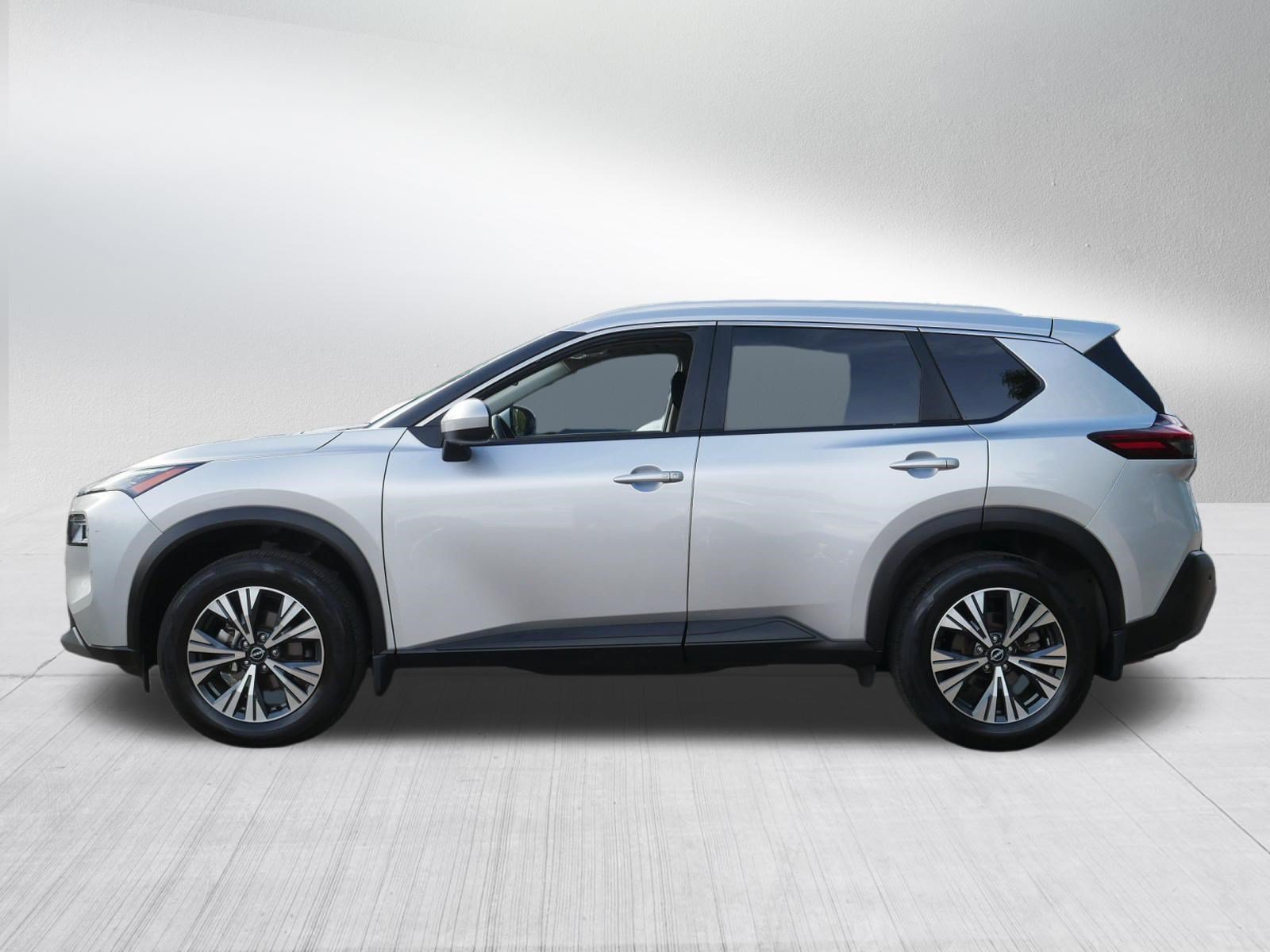 Certified 2023 Nissan Rogue SV w/ SV Premium B Package AWD/4WD image 4