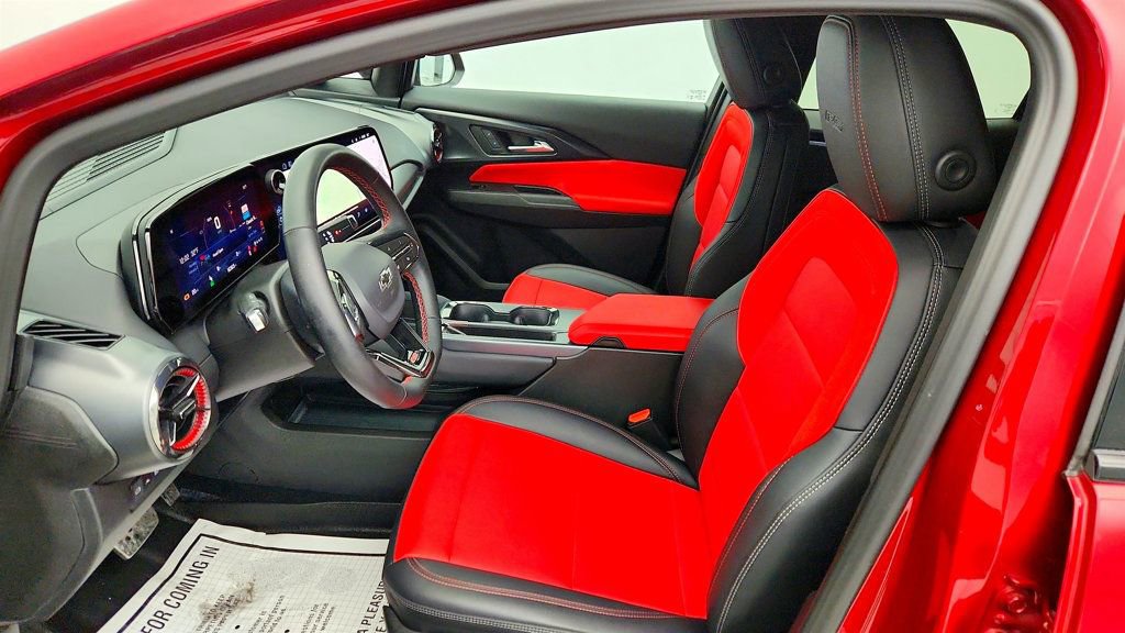 Used 2025 Chevrolet Equinox EV RS image 19