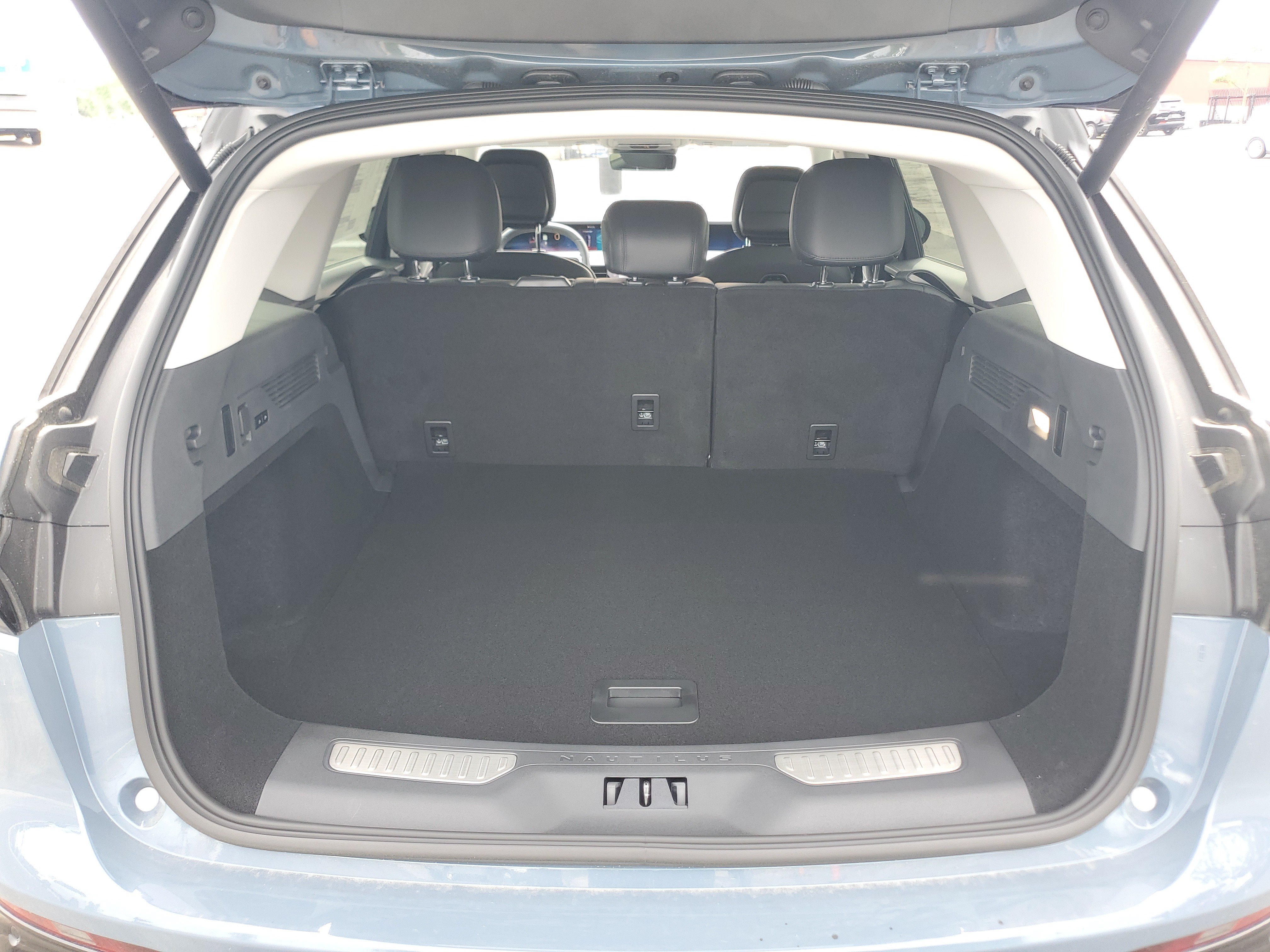 New 2026 Lincoln Nautilus Reserve AWD/4WD image 32