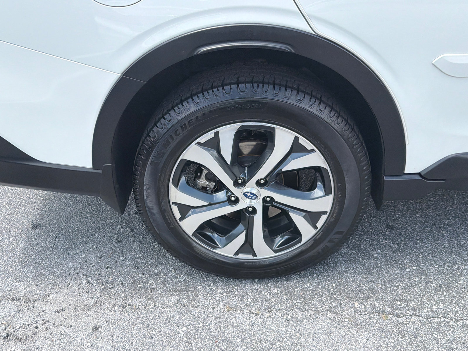 Used 2020 Subaru Outback Touring XT AWD/4WD image 18