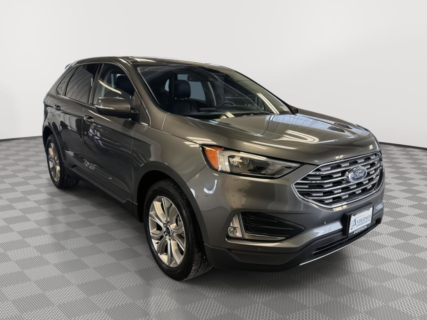 Certified 2022 Ford Edge Titanium image 5
