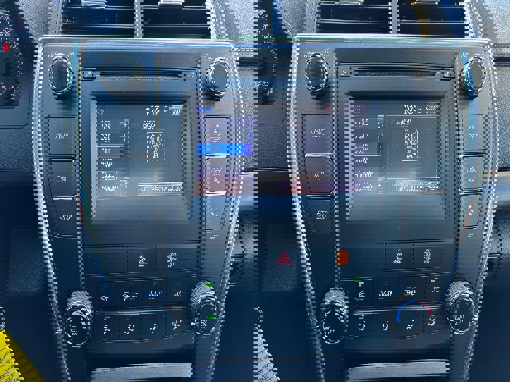 Used 2017 Toyota Camry LE image 28