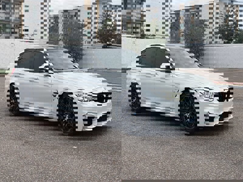 Used 2017 BMW M3 image 3