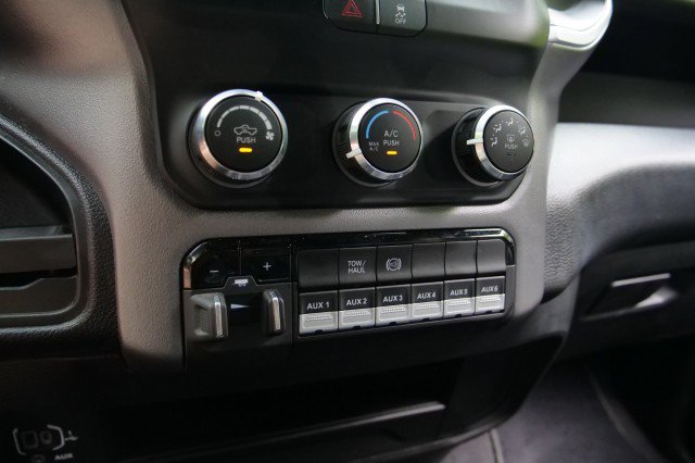 Used 2024 RAM 3500 SLT w/ Quick Order Package 2YG SLT AWD/4WD image 16