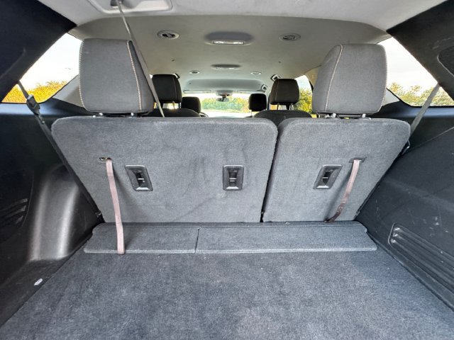 Used 2019 Chevrolet Traverse LT FWD image 31