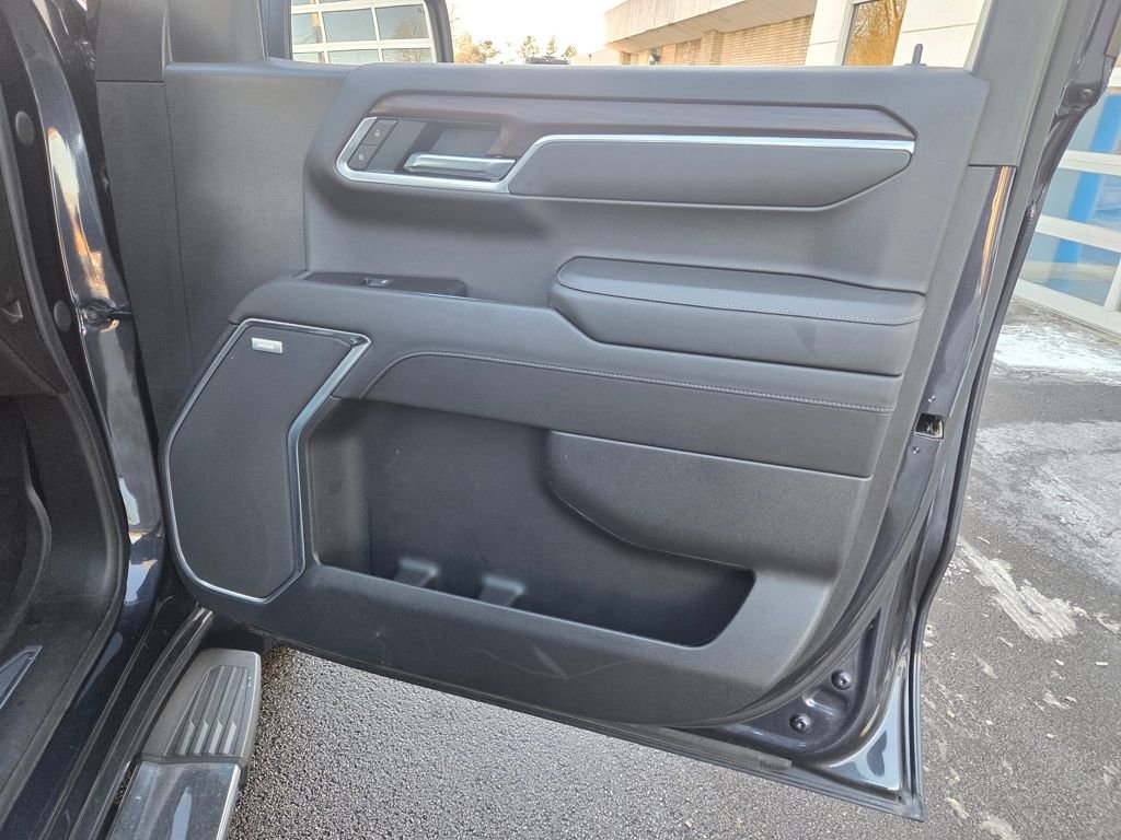 Used 2022 GMC Sierra 1500 SLT w/ SLT Premium Plus Package image 21