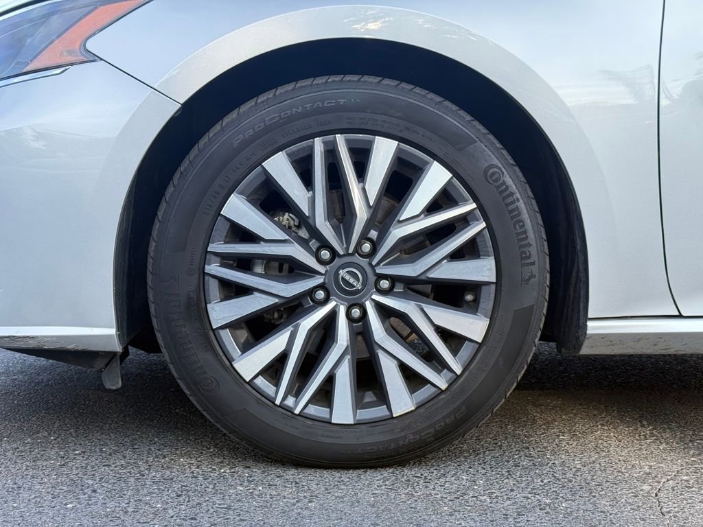 Used 2023 Nissan Altima 2.5 SV FWD image 10