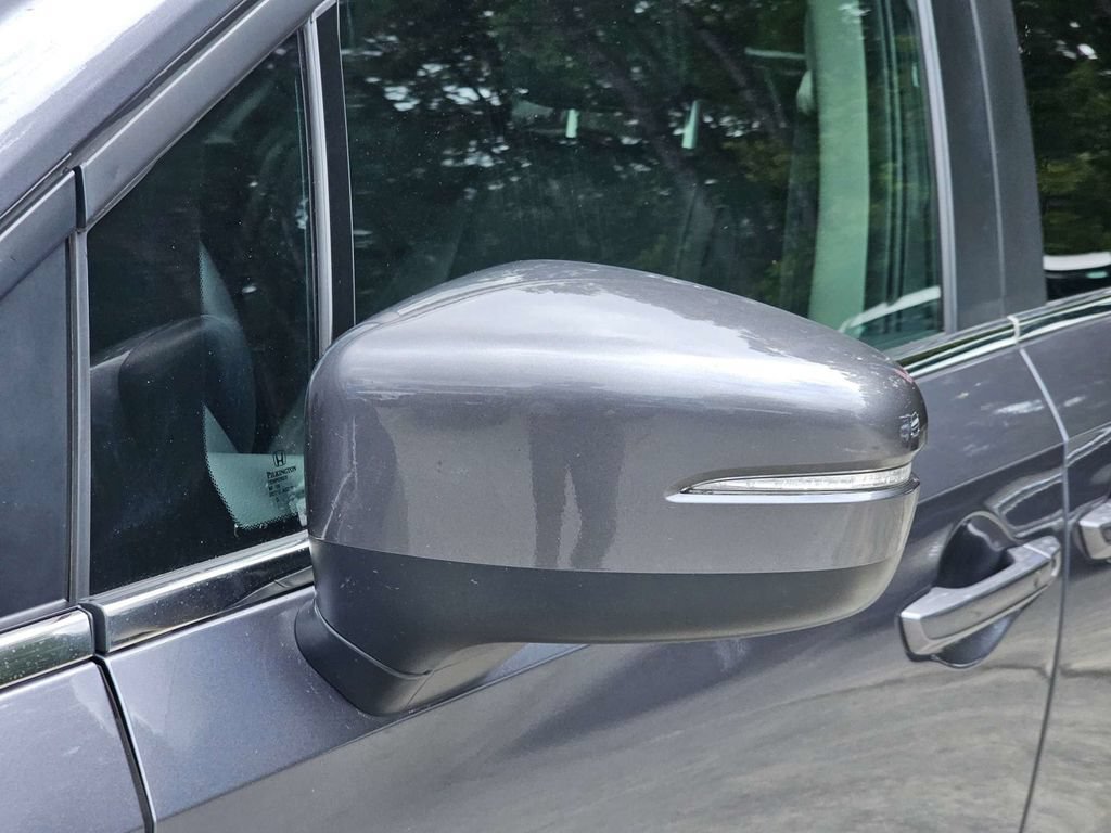 Used 2025 Honda Odyssey EX-L image 12