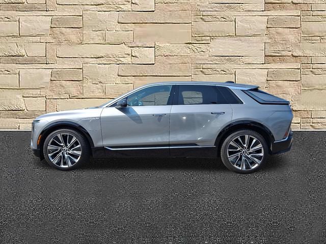 Certified 2026 Cadillac Lyriq Signature Luxury w/ Nappa Leather Package AWD/4WD image 2
