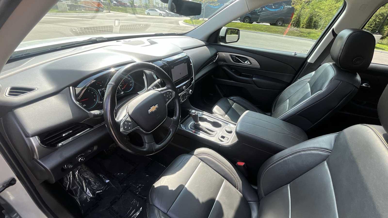 Used 2019 Chevrolet Traverse LT w/ LT Premium Package AWD/4WD image 15