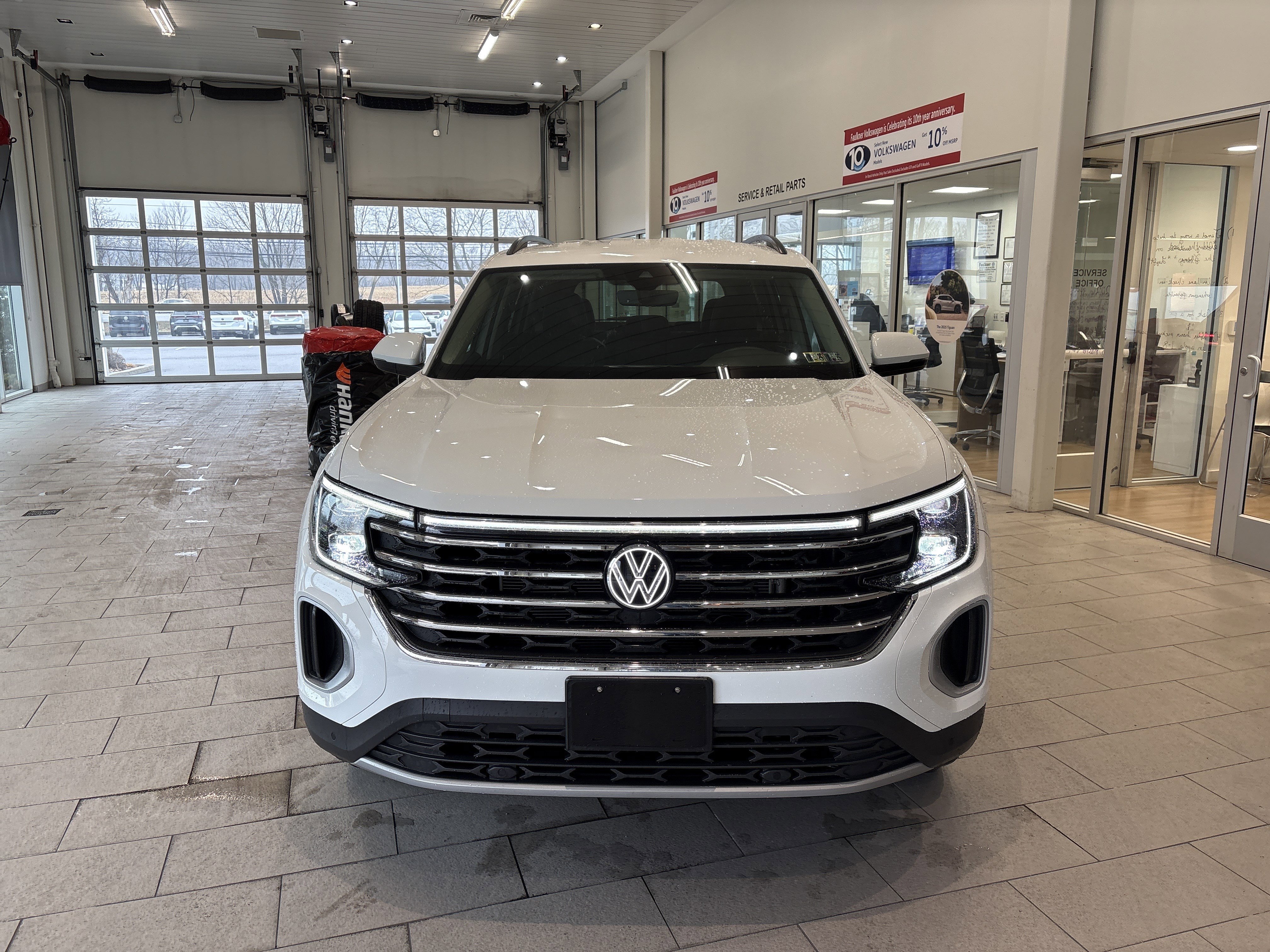 Certified 2024 Volkswagen Atlas SE image 2