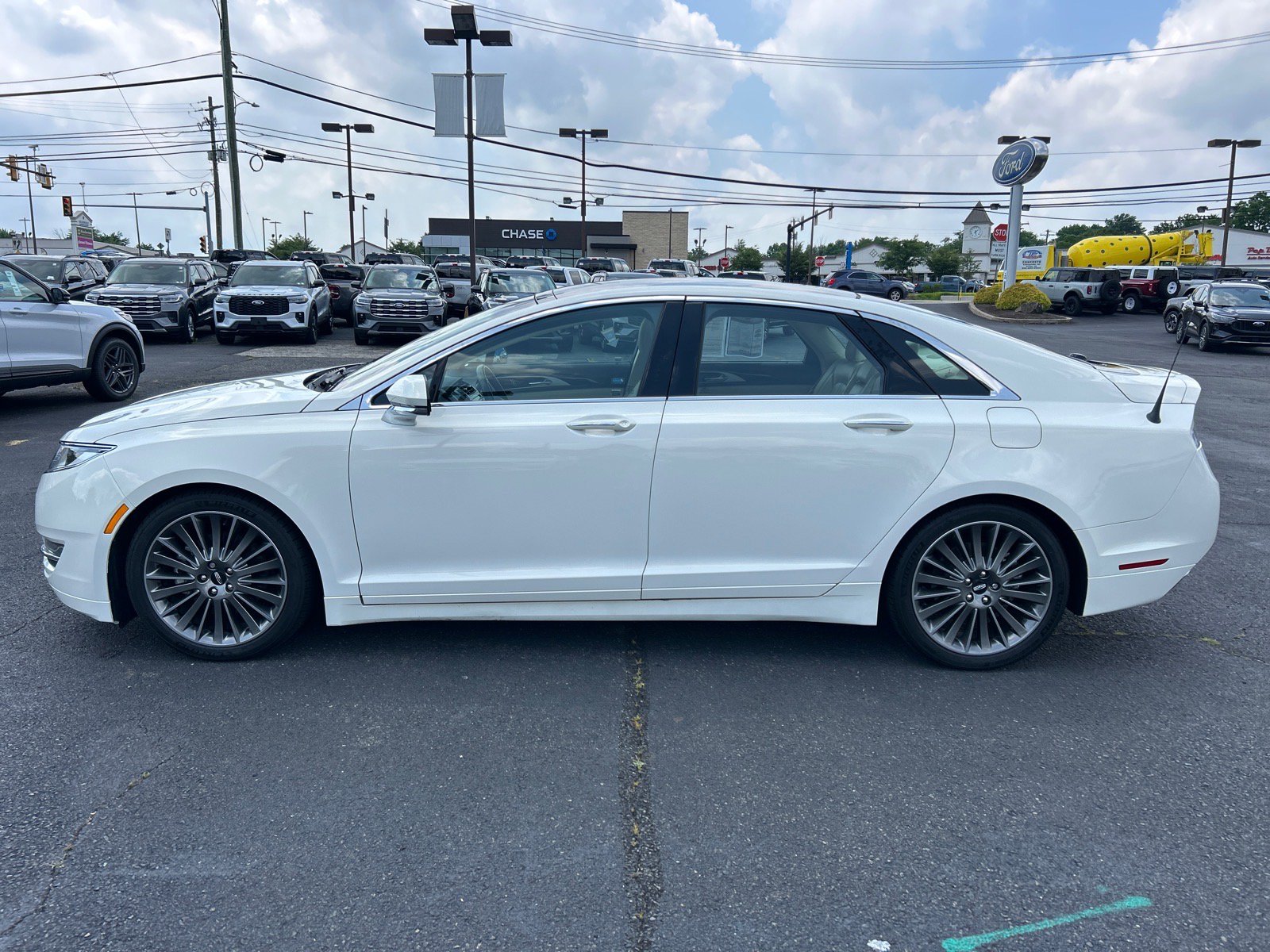 Used 2013 Lincoln MKZ AWD image 5