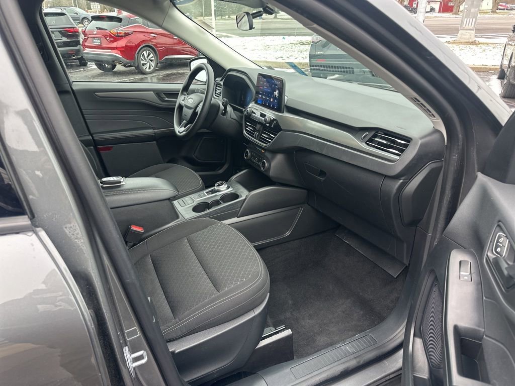 Used 2025 Ford Escape Active image 36