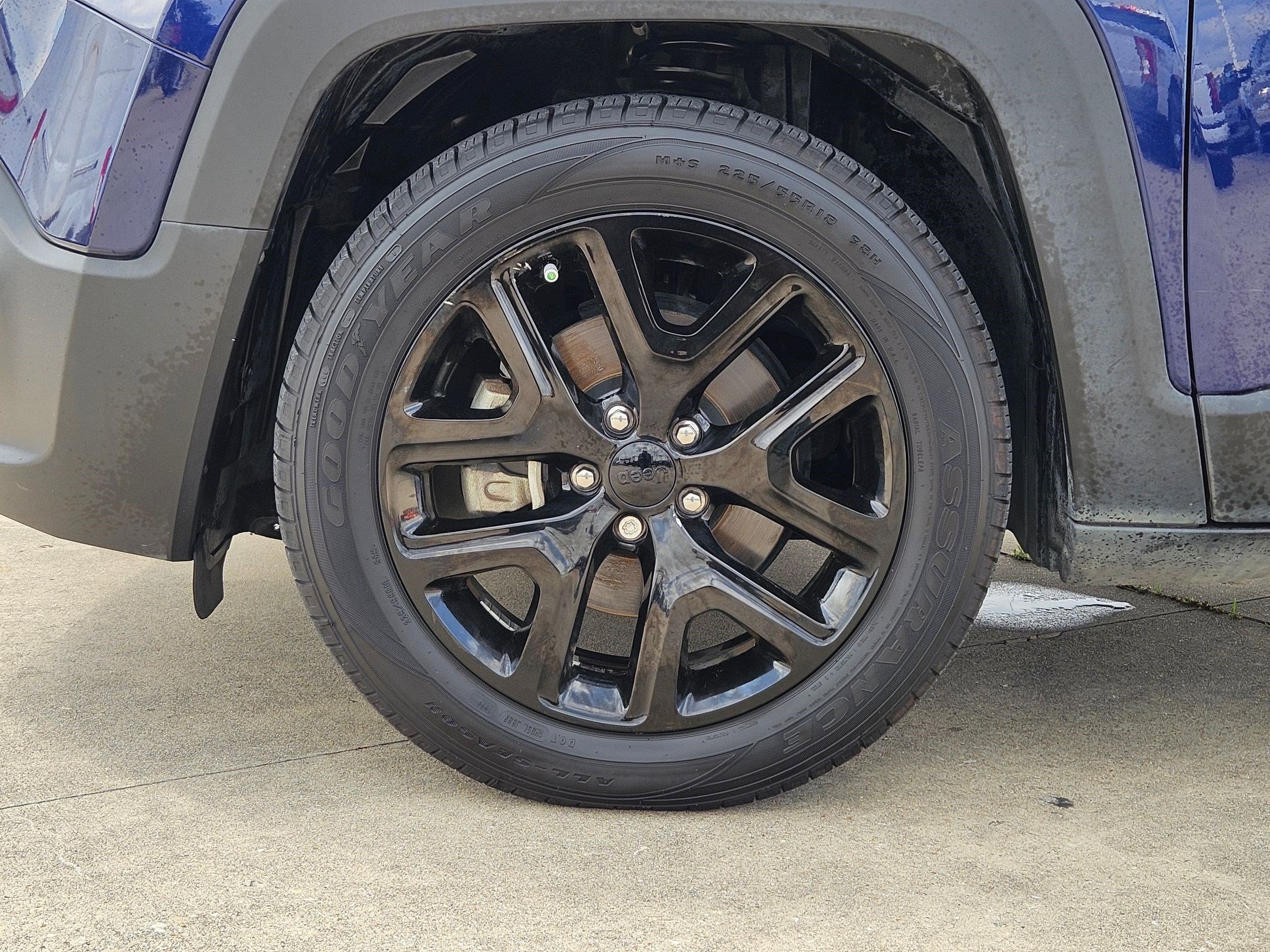 Used 2017 Jeep Renegade Altitude FWD image 13