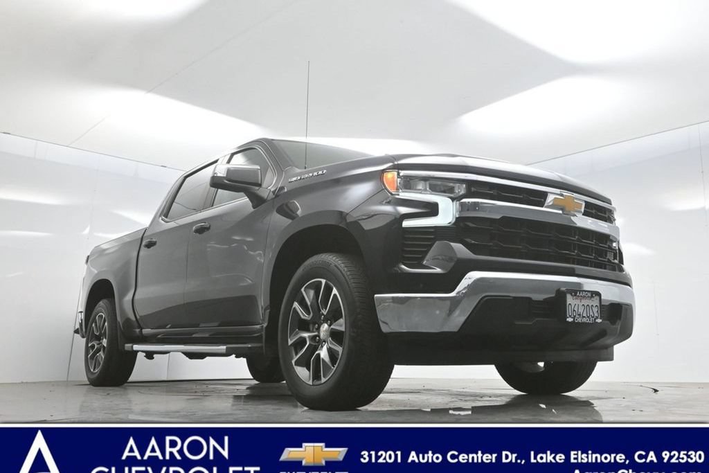 Used 2022 Chevrolet Silverado 1500 LT RWD image 2