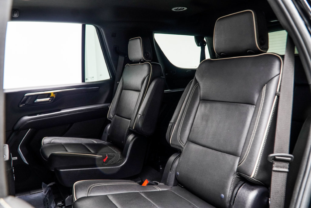 Used 2025 Chevrolet Tahoe Premier AWD/4WD image 50