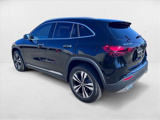 New 2026 Mercedes-Benz GLA 250 4MATIC image 9
