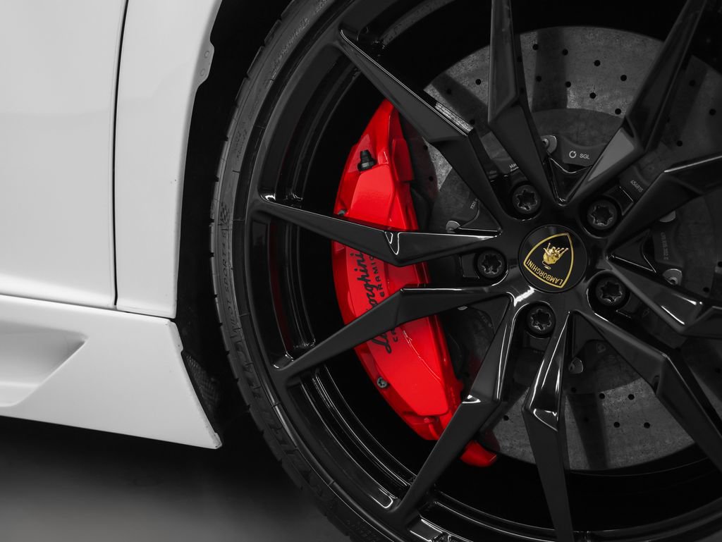 Used 2014 Lamborghini Aventador LP 700-4 image 16