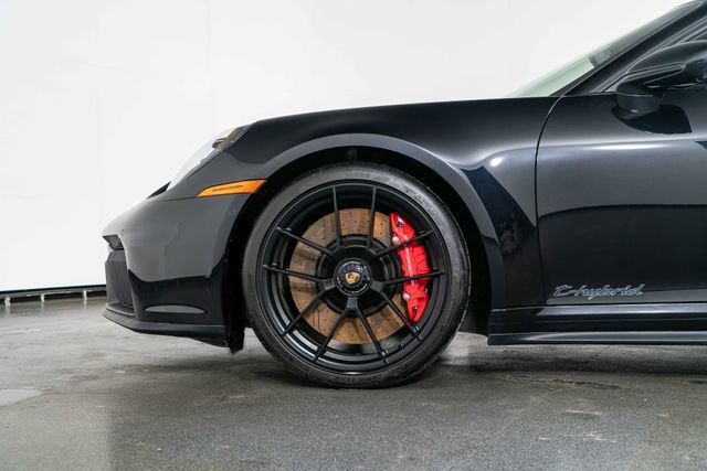 Used 2025 Porsche 911 Targa 4 GTS image 12