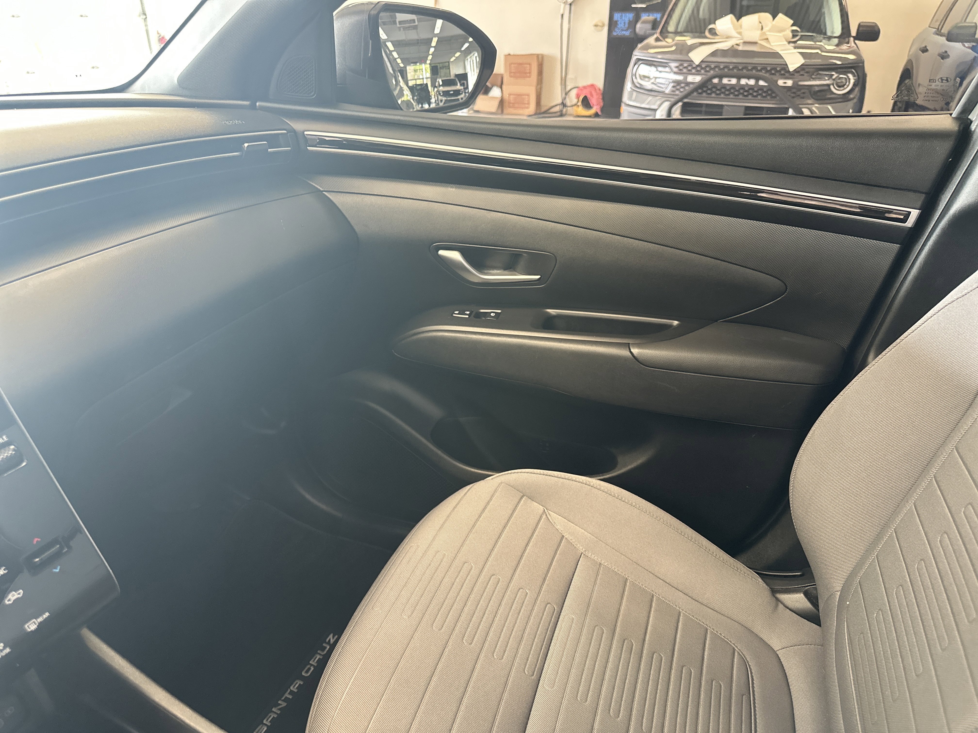 Used 2022 Hyundai Santa Cruz SEL Premium AWD/4WD image 25