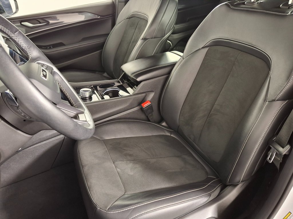 Used 2022 Jeep Grand Cherokee L Laredo image 25