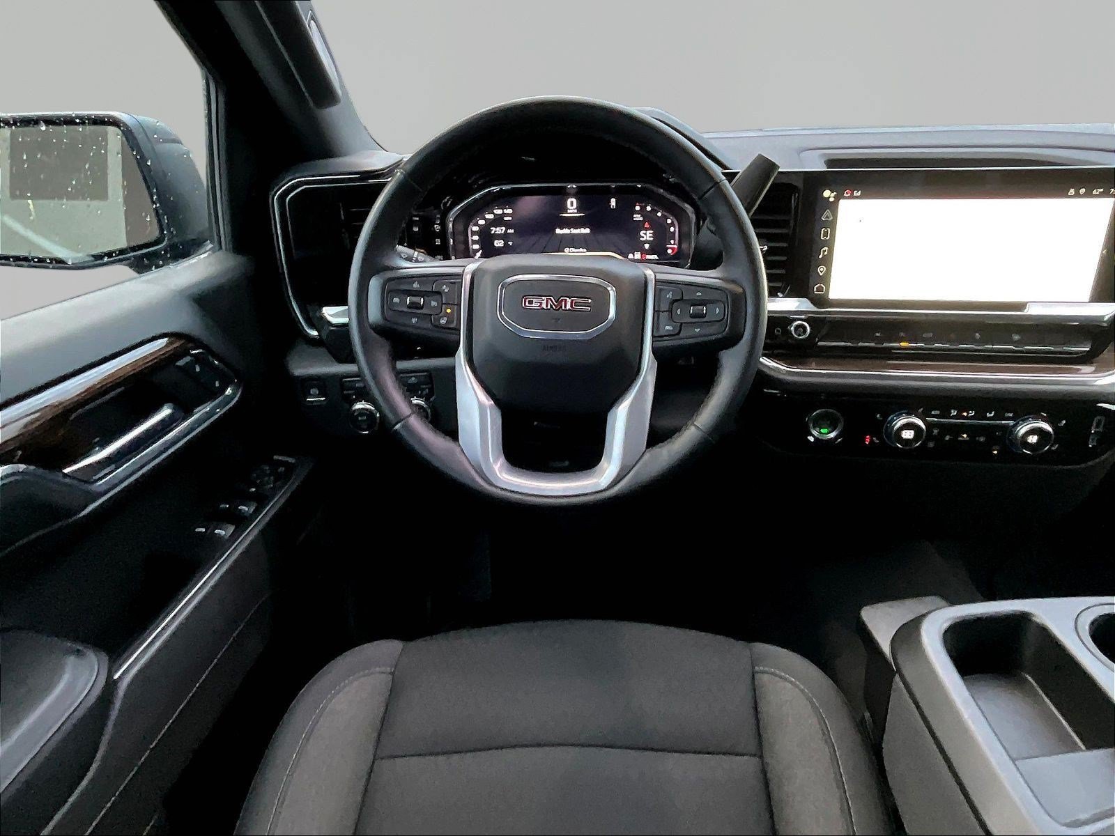 Used 2024 GMC Sierra 1500 Elevation AWD/4WD image 8