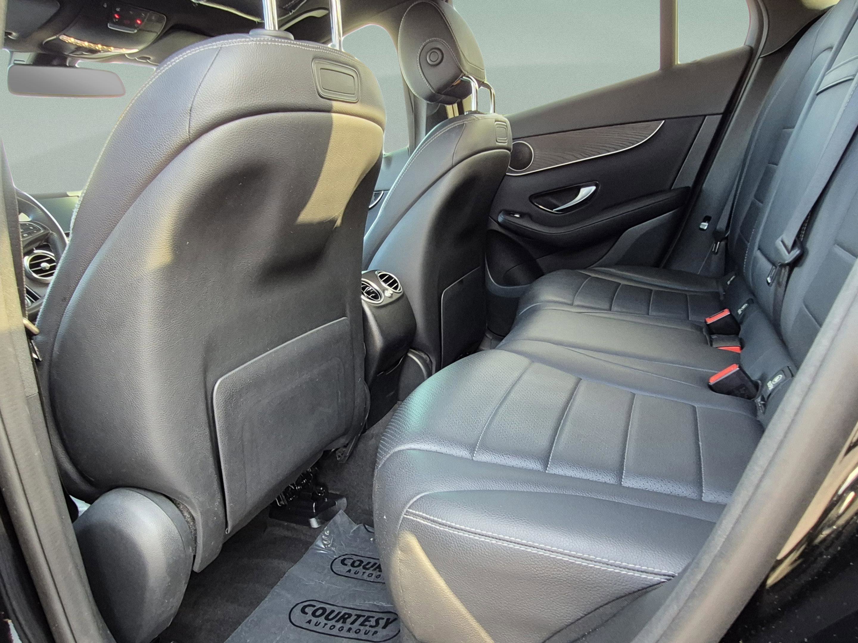 Used 2018 Mercedes-Benz GLC 300 image 18