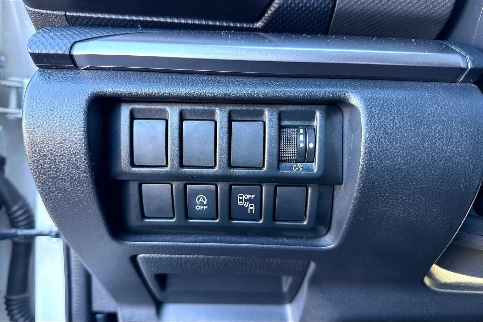 Used 2019 Subaru Forester Premium AWD/4WD image 35
