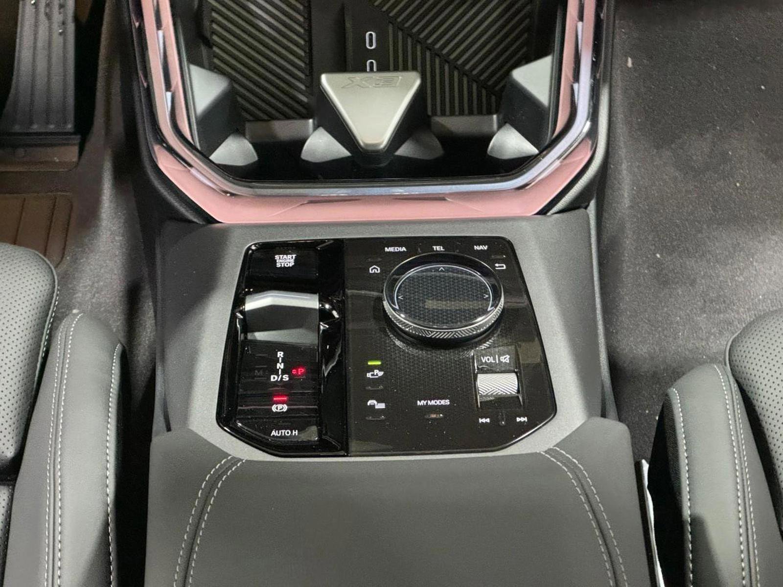 Used 2026 BMW X3 xDrive30 w/ Convenience Package image 16