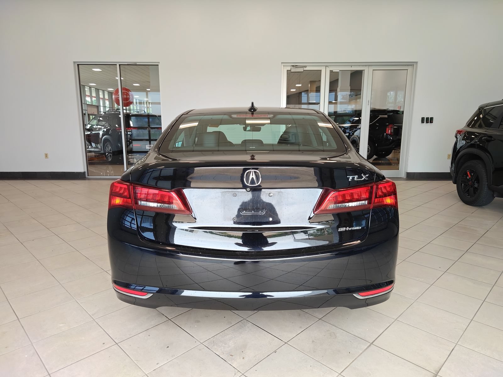 Used 2015 Acura TLX w/ Technology Package AWD/4WD image 4