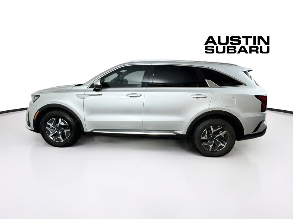 Used 2022 Kia Sorento EX w/ Panoramic Sunroof Package FWD image 4