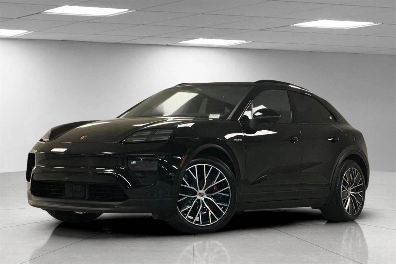 New 2025 Porsche Macan 4S Electric image 86