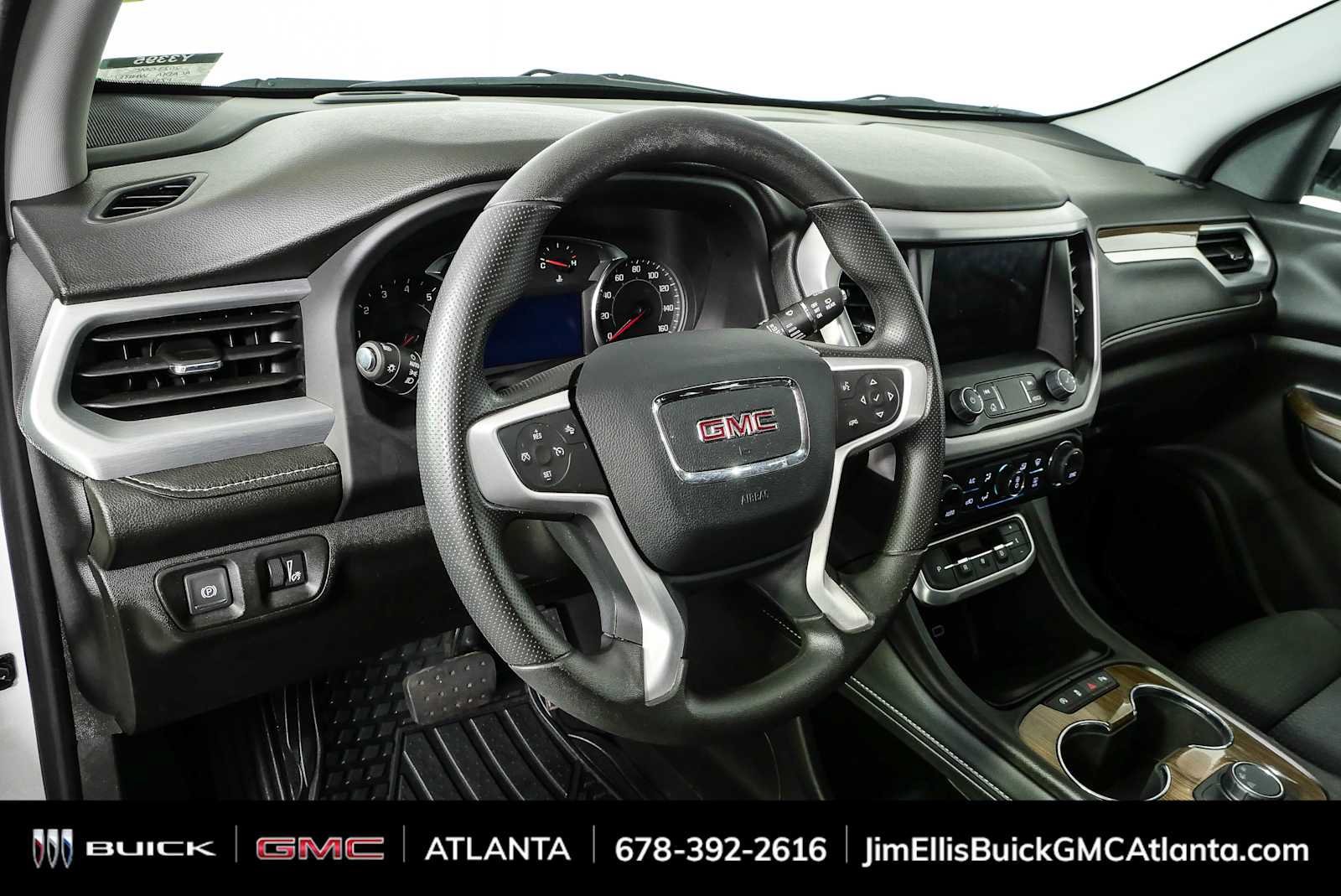 Used 2023 GMC Acadia SLE FWD image 4