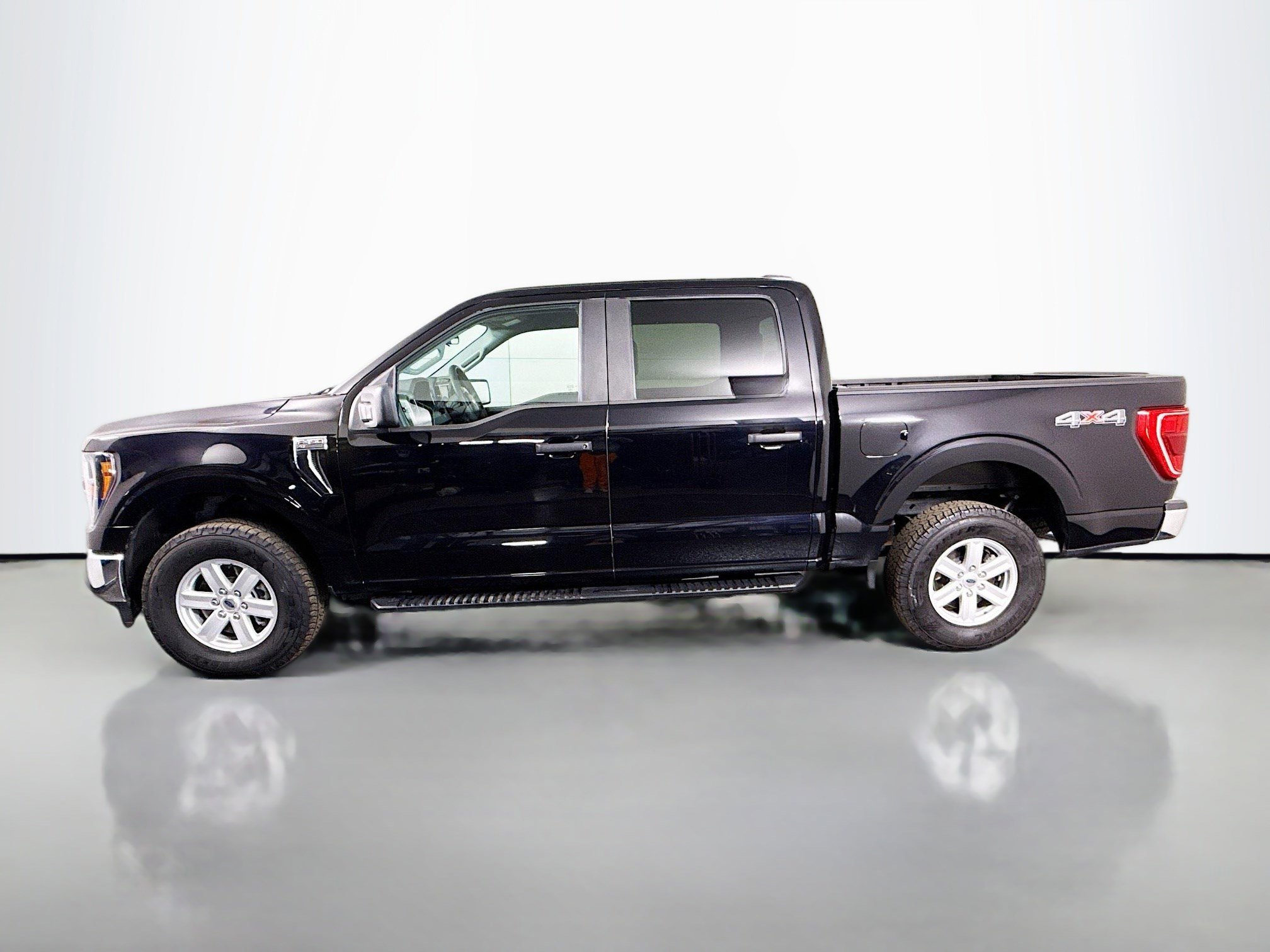 Used 2023 Ford F150 XLT AWD/4WD image 6