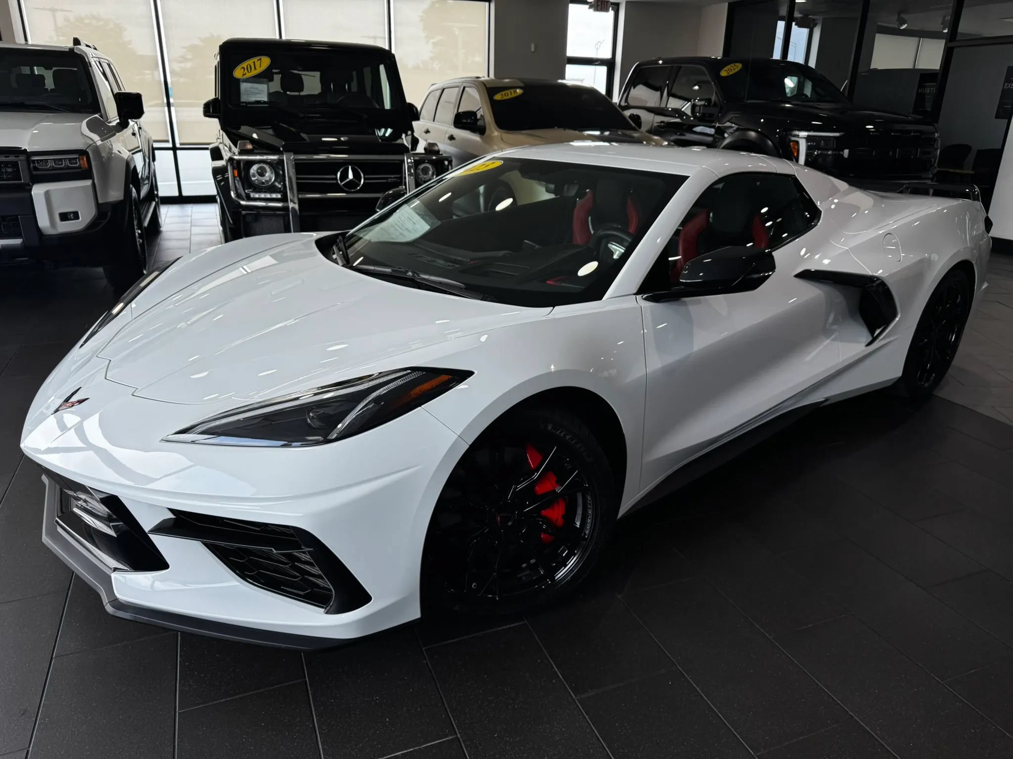Used 2023 Chevrolet Corvette Stingray Premium Conv w/ Z51 Performance Package RWD image 49