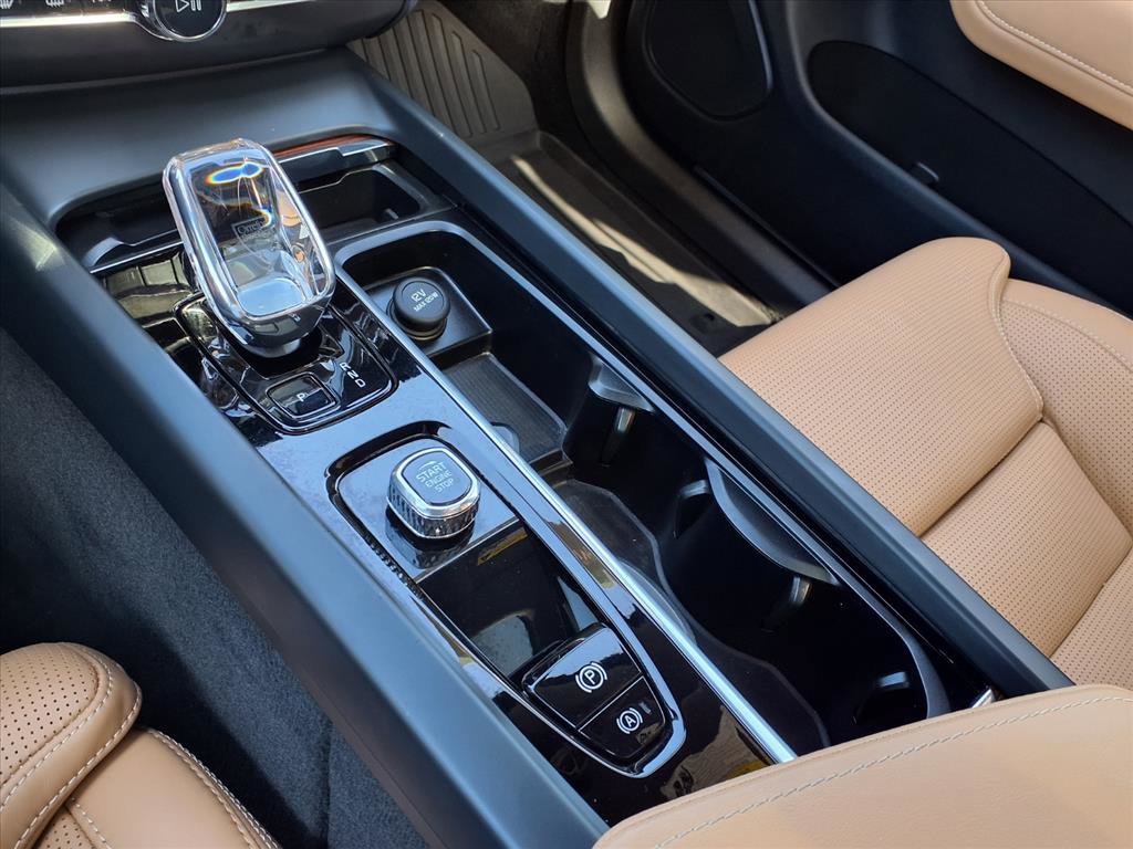 Certified 2023 Volvo XC60 B6 Ultimate image 26