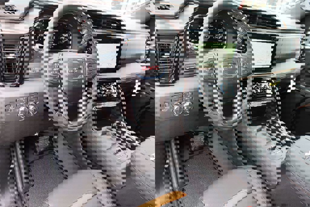 New 2026 GMC Sierra 2500 AT4 w/ AT4 Premium Plus Package image 7